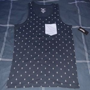 Pocket tank with prints